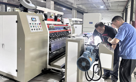 JD-DFQ1300D4-2高速冷烫膜江南手机站登录入口-江南online（中国）
 透明玻璃碎膜分切复卷机